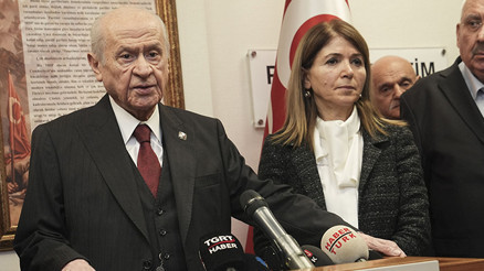 MHP lideri Bahçeli: Rejim değişikliği olacaksa İsrailden başlamalı