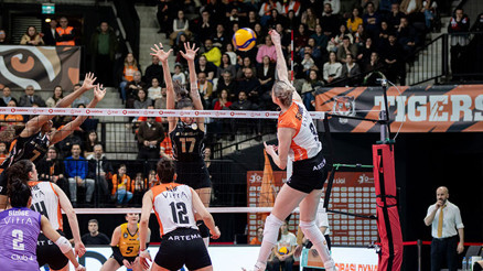 Eczacıbaşı Dynavit, play-off serisi ilk maçını kaybetti