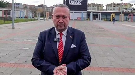 Son dakika... Uşak Belediye Başkanı Özkan Yalım görevden alındı