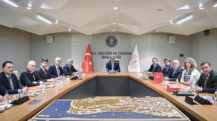 Küresel risklere karşı Türkiye turizmi ele alindi