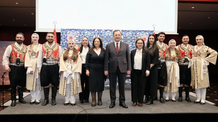 Berlin’de Nevruz şenliği