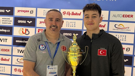 Denizlili yüzücü Mete tarih yazdı