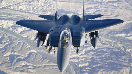 İsrail saldırıları erteledi… İran’da ABD uçağı vuruldu