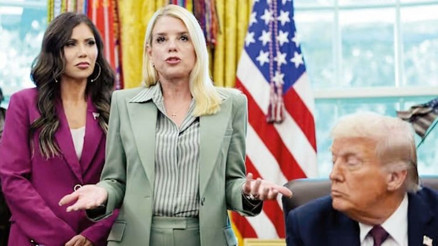 ABD yönetiminde yaprak dökümü