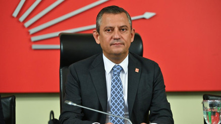 Özgür Özelden Hristiyan dini liderlere Paskalya tebriği
