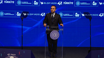 Eğitmensiz yazılım okulu 42 Türkiye ilk mezunlarını verdi