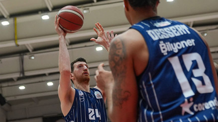 Anadolu Efes, Partizan karşısında