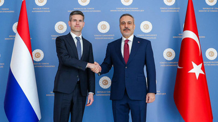 Dışişleri Bakanı Hakan Fidan Hollandalı mevkidaşı ile görüştü
