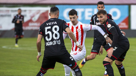 Sivasspor, Boluda 2 golle kazandı