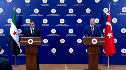 Dışişleri Bakanı Hakan Fidan: Ateşkesi memnuniyetle karşılıyoruz
