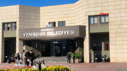 Mersinin Yenişehir Belediyesine yolsuzluk operasyonu