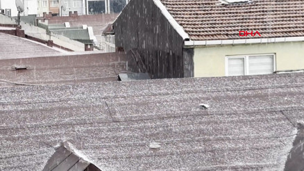 İstanbulda bazı ilçelerde dolu etkili oldu
