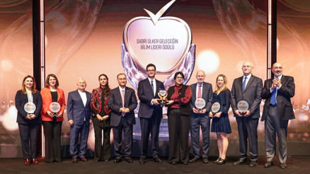 Geleceğin Bilim Lideri ödülü Şili’den San Martin’in oldu