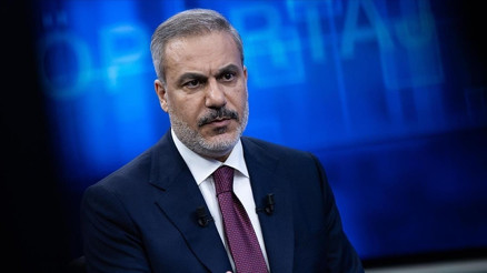 Dışişleri Bakanı Hakan Fidandan diplomasi trafiği