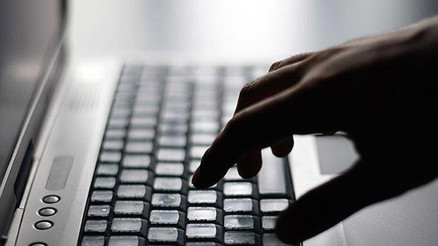 İranda ekonomiye internet darbesi: Zarar açıklandı