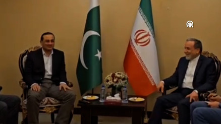 İran Dışişleri Bakanı Erakçi, Pakistanlı üst düzey heyet ile görüştü