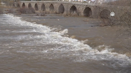 Türkiyenin en uzun nehri Kızılırmakın debisi son 10 yılın zirvesinde