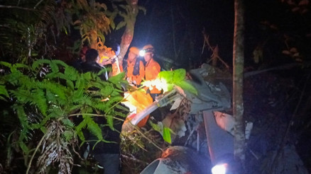 Endonezyada helikopter kazası: 8 kişi hayatını kaybetti