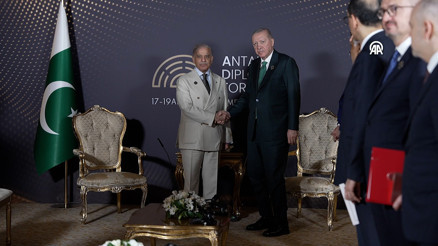 Cumhurbaşkanı Erdoğan, Pakistan Başbakanı Şerif ile görüştü
