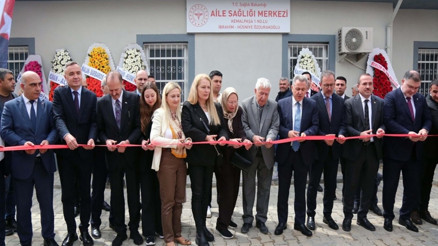 Kemalpaşada iki aile sağlığı merkezi hizmete açıldı