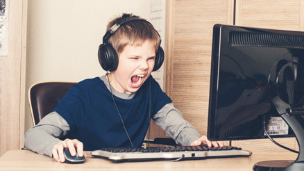 Dijital şiddet gerçeğe yansıyor