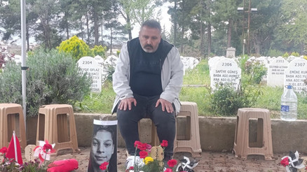 Türkiyeyi yasa boğan vahşet Mezarlığı ziyaret edenler gözyaşlarına boğuluyor: Kendi çocuğum vefat etmiş gibi