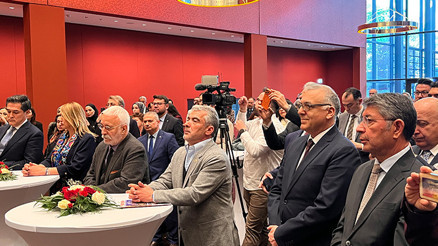 TBMM Dostluk Grubu Berlinde: Asla yalnız değilsiniz TBMM Dostluk Grubu Berlinde: Asla yalnız değilsiniz