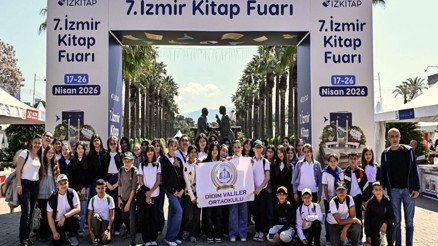 İZKİTAP öğrencilerin buluşma noktası oldu