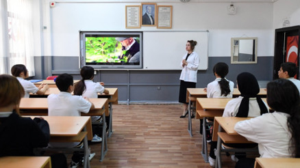 Öğretmenlerin il içi yer değiştirme süreci başladı