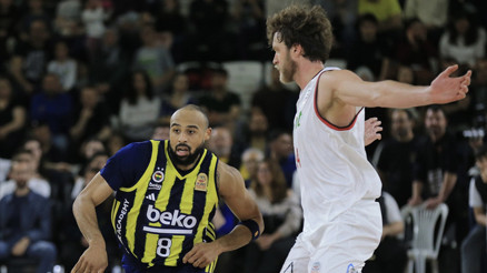 Fenerbahçe Beko, Manisa Basketi deplasmanda yendi