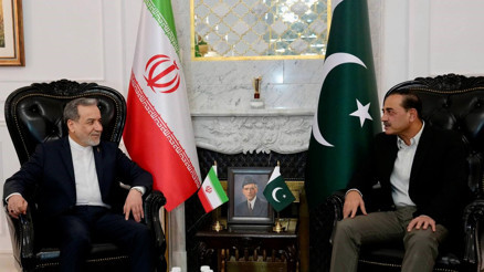 İran Dışişleri Bakanı Arakçi, Pakistan Genelkurmay Başkanı Munir ile görüştü