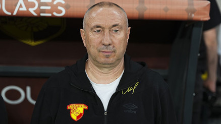 Stanimir Stoilov: Avrupa hedefimizin peşinden koşmalıyız Stanimir Stoilov: Avrupa hedefimizin peşinden koşmalıyız