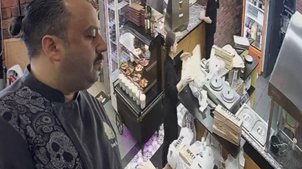 Taciz için 25 farklı restorandan husumetlisi adına sipariş verdi, restoran sahipleri isyan etti Taciz için 25 farklı restorandan husumetlisi adına sipariş verdi, restoran sahipleri isyan etti
