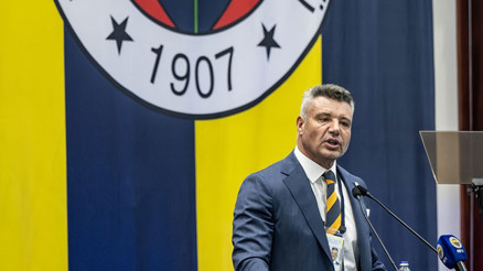 Zehir zemberek sözlerle gitti: Sadettin Saran