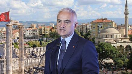 Bakan Ersoy duyurdu: Aydında ilk kez gerçekleşecek | Hem şehrin hem de Türkiyenin tanıtımına katkı sağlayacak Bakan Ersoy duyurdu: Aydında ilk kez gerçekleşecek | Hem şehrin hem de Türkiyenin tanıtımına katkı sağlayacak