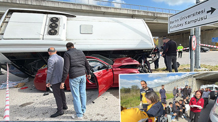 Bartında öğrencileri taşıyan otobüs, otomobilin üzerine devrildi: 46 yaralı