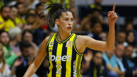 Galatasaray, Fenerbahçenin yıldızını transfer etti
