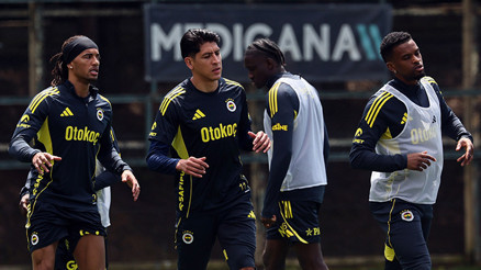 Fenerbahçede Edson Alvarez çalışmalara başladı