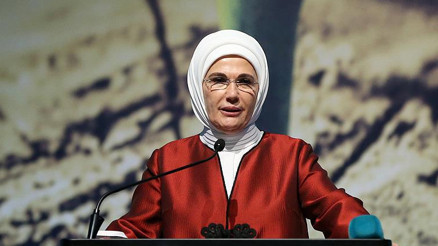 Emine Erdoğandan 1 Mayıs mesajı