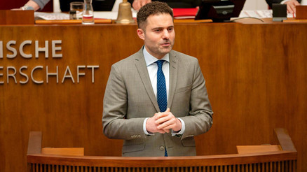 Yazıcı oy birliğiyle KPV Bremen Eyalet Başkanlığına seçildi