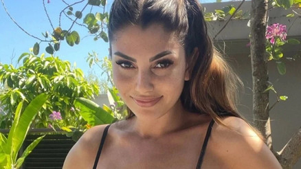 Yeliz Koç göğüs estetiğinden şikayetçi Yeliz Koç göğüs estetiğinden şikayetçi
