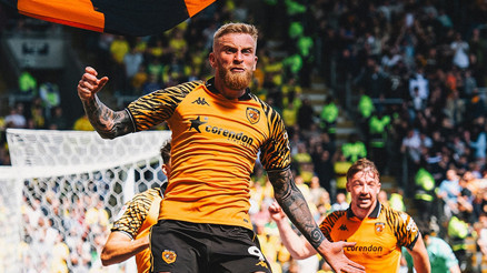 Hull City, Premier Lig yolunda play-off oynayacak