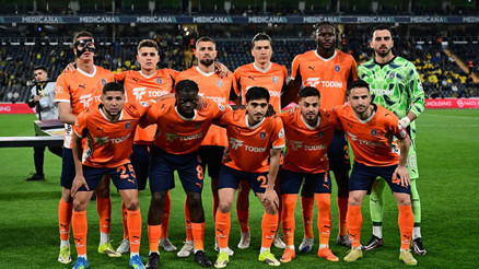 Ousseynou Ba, 6 saniyede sarı kart görüp rekor kırdı