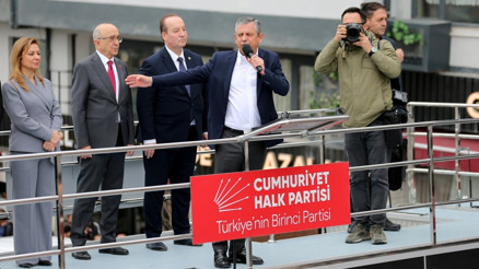 CHP Genel Başkanı Özgür Özel, partisinin Karabük mitinginde konuştu