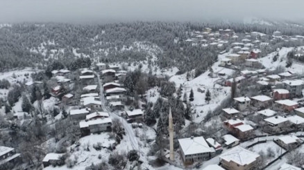Adananın yüksek kesimlerinde kar yağışı etkili oldu
