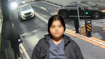 Sarıyerde AVMde çanta çalan 10 yaşındaki çocuk yakalandı Sarıyerde AVMde çanta çalan 10 yaşındaki çocuk yakalandı