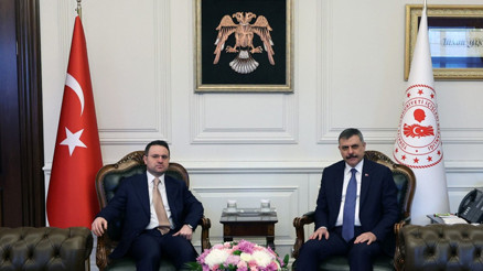 Bakan Gürlekten Bakan Çiftçiye ziyaret