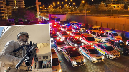 Dolandırıcılık operasyonunda 149 şüpheli gözaltında: 1 milyar liralık mal varlığına el konuldu Dolandırıcılık operasyonunda 149 şüpheli gözaltında: 1 milyar liralık mal varlığına el konuldu