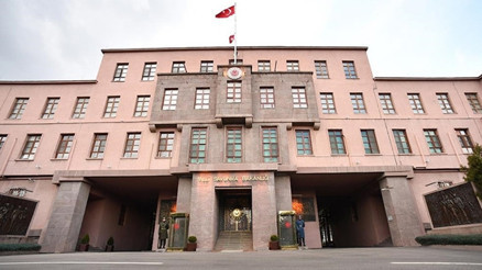 MSB: 4 PKKlı terörist teslim oldu