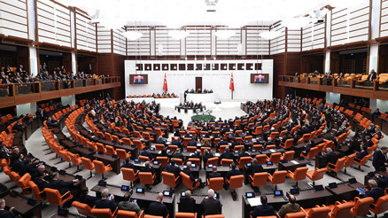 Fahiş site aidatlarına ilişkin düzenlemeleri de içeren teklif Mecliste kabul edildi Fahiş site aidatlarına ilişkin düzenlemeleri de içeren teklif Mecliste kabul edildi